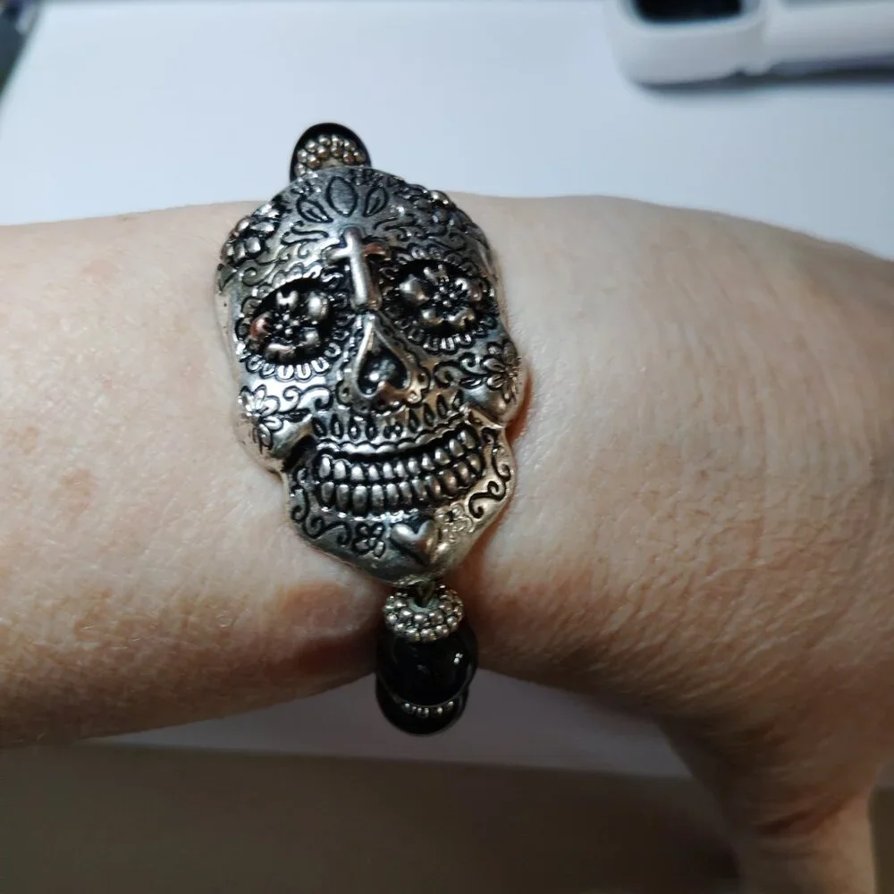 Black Bead Stretch Bracelet with Silver Tone Skull Gothic Punk Style